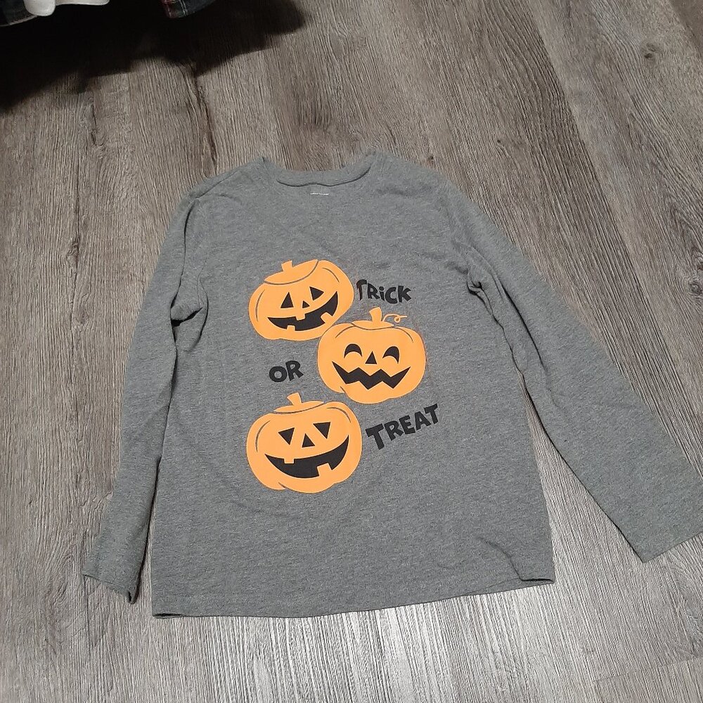 Halloween tee